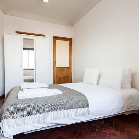 Principe Real Garden Budget * Lisboa