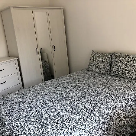 Principe Real Garden Budget בית הארחה *
